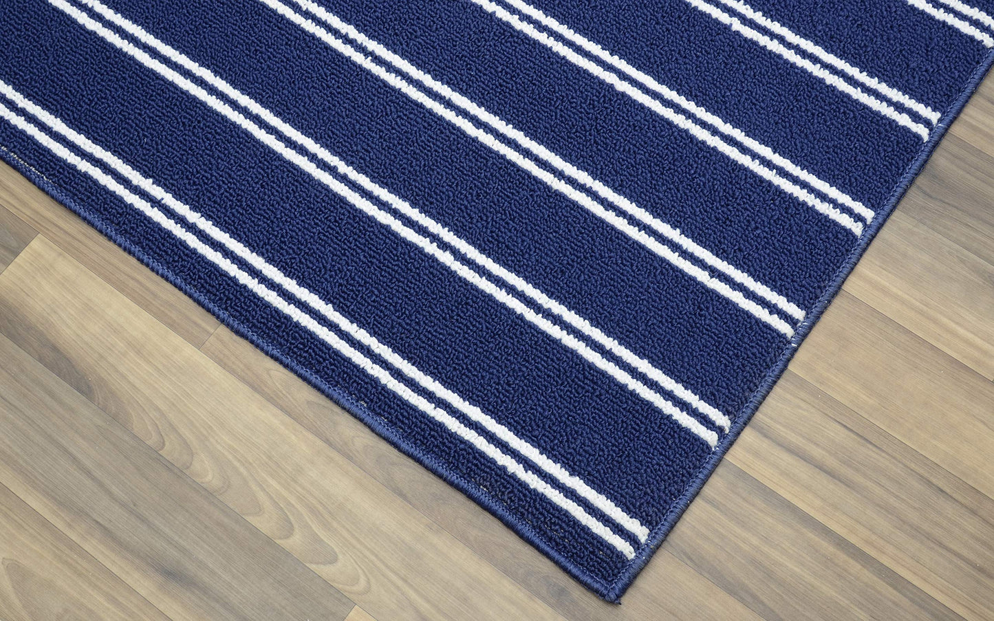 Avery Area Rug, 3-Feet 6-Inches by 5-Feet, Navy